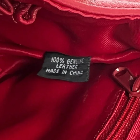 Kate Landry Shoulder Bag w/ Chain Strap - red/gold - Picture 9 of 15